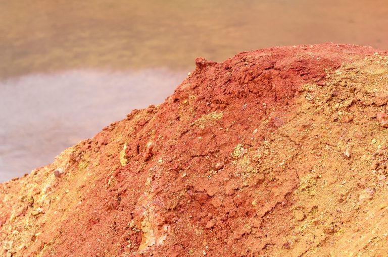 Aluminium stock Alcoa has 40% upside from here: Credit Suisse