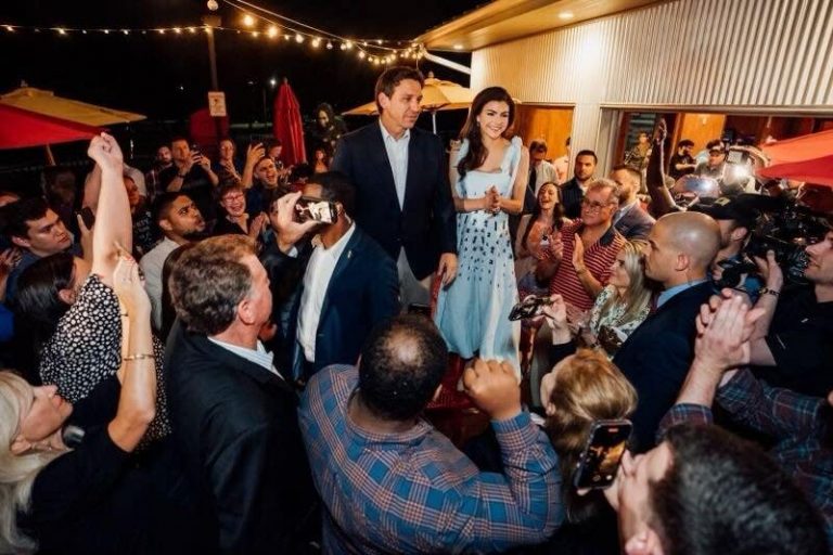 DeSantis steps in and meets with voters after Trump cancels Iowa rally, causing online firestorm