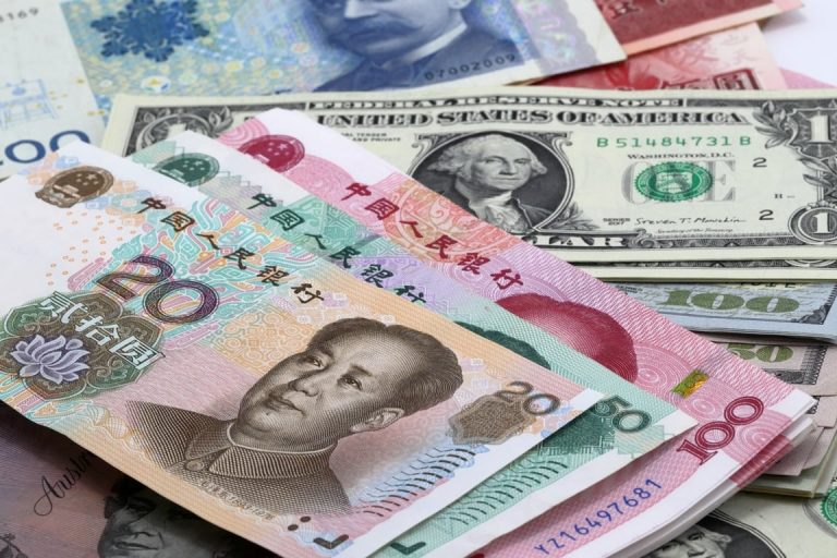 China’s Yuan Weakens Amid Disappointing Trade Data