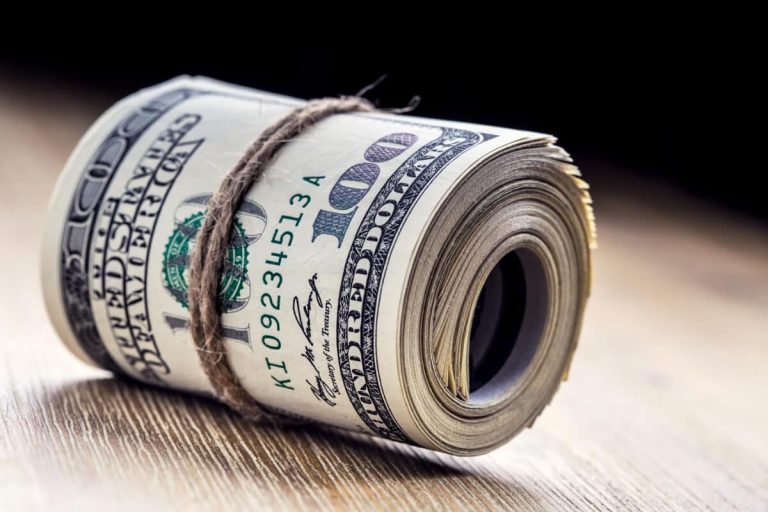 Dollar index: The dollar returned to 102.00 this morning