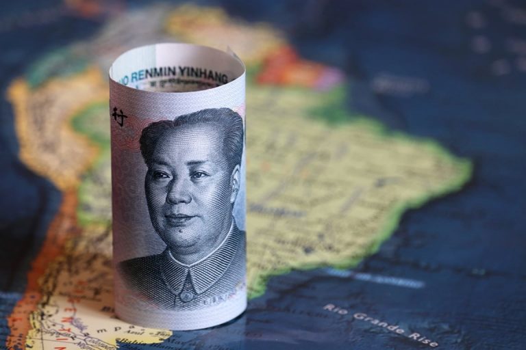 China boosts offshore bill sales to stabilize yuan