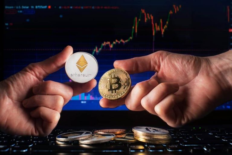 Bitcoin and Ethereum: Bitcoin retreats below $28000