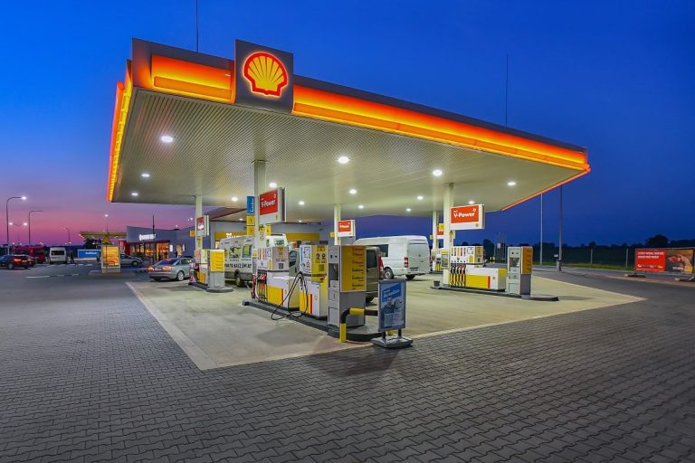 Shell Exceeds Expectations in 2023 Despite Market Challenges