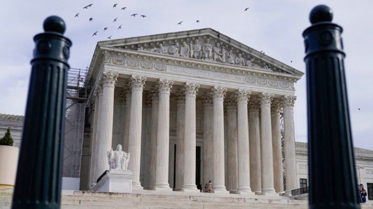 Supreme Court to hear arguments in Trump presidential immunity case on April 25