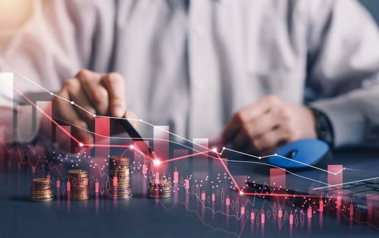 Recessionary and Inflationary Gaps Causes, and Example