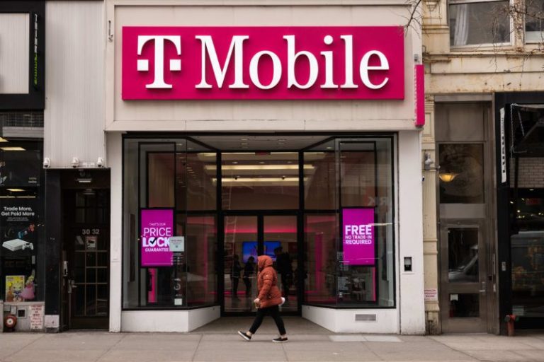 T-Mobile to acquire most of U.S. Cellular in $4.4 billion deal