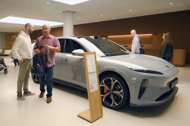 Has the Nio stock price bottomed? June 6th will be key