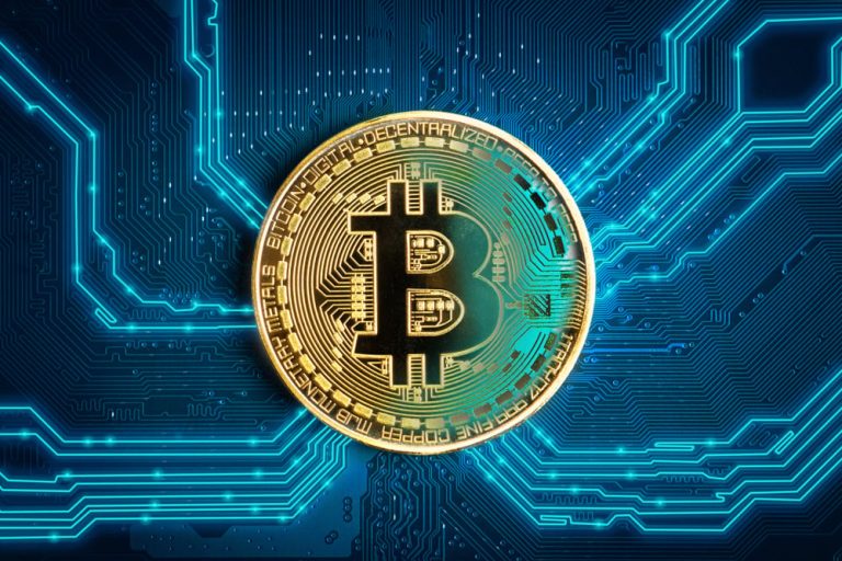 Bitcoin price makes a new pullback below the $58000 level