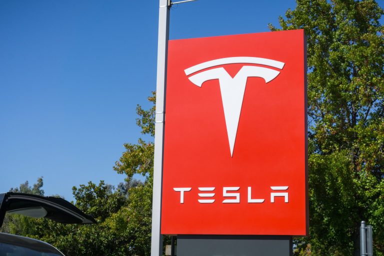 UBS downgrades Tesla stock to Sell with $197 price target: Time to exit?