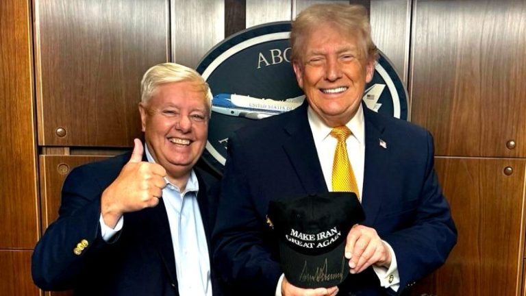 Trump signs ‘Make Iran Great Again’ hat alongside Lindsey Graham
